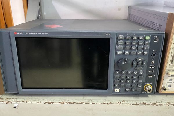 N9020B MXA ̖(ho)x10 Hz  26.5 GHz